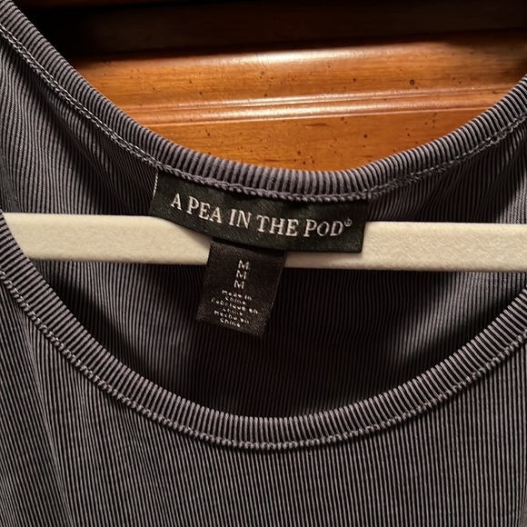 Pea in the Pod A-line Flutter Sleeve Maternity Top in Gray - Picture 3 of 3